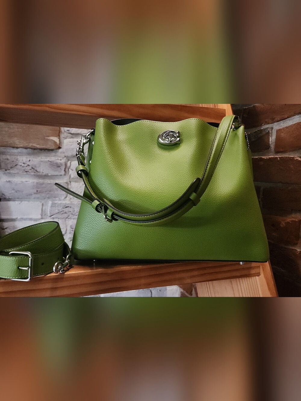 Coach Willow Shoulder Bag Dark Lime